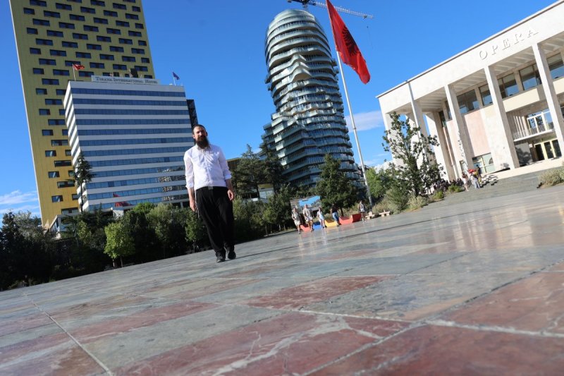 מרדכי לובעצקי