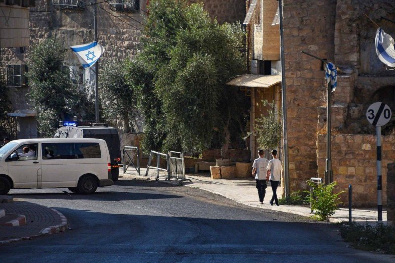 ארי קופרשטוק