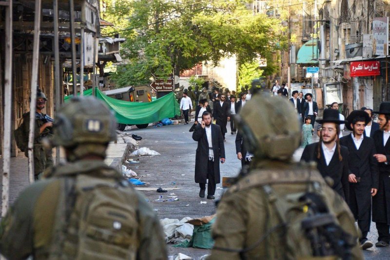 ארי קופרשטוק