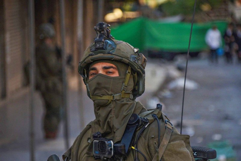 ארי קופרשטוק