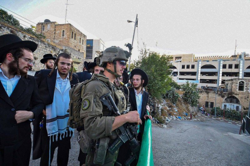 ארי קופרשטוק