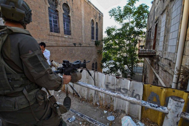 ארי קופרשטוק