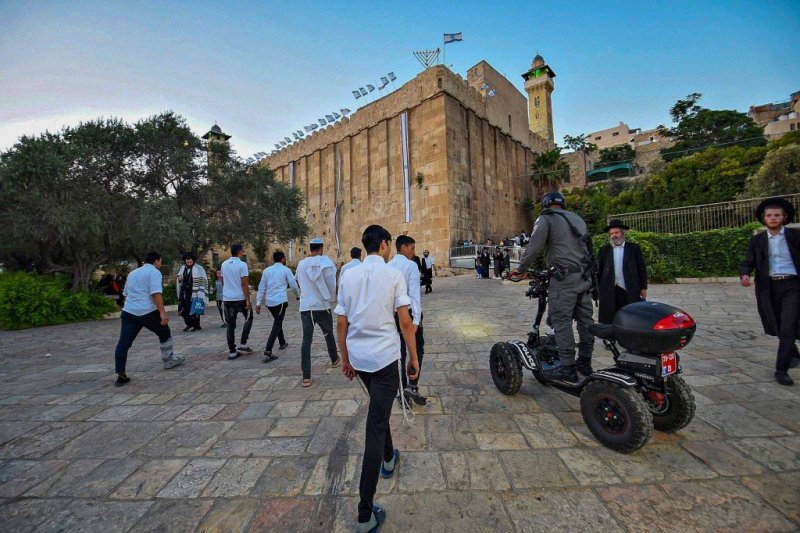 ארי קופרשטוק