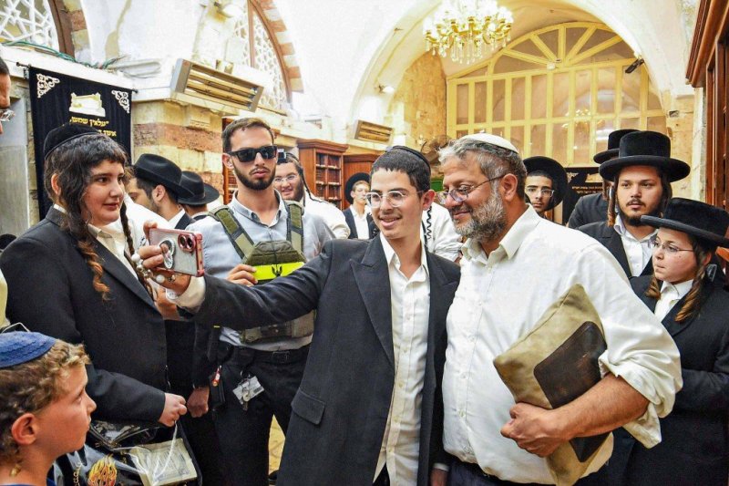 ארי קופרשטוק