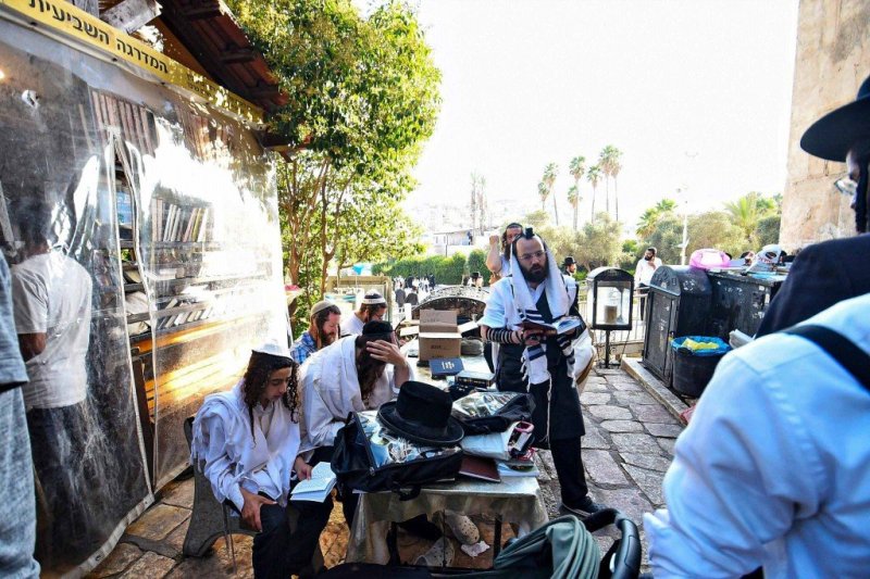 ארי קופרשטוק