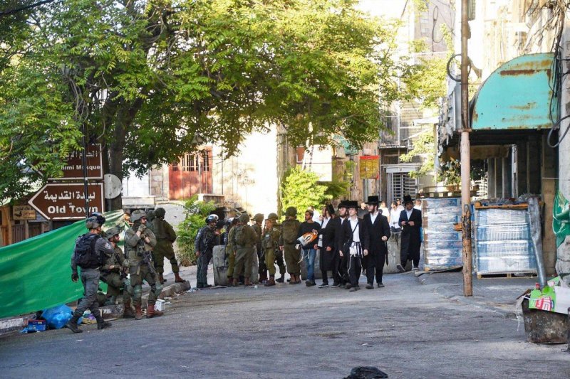 ארי קופרשטוק