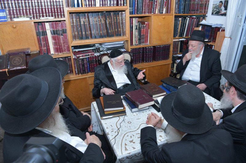 באדיבות המצלם