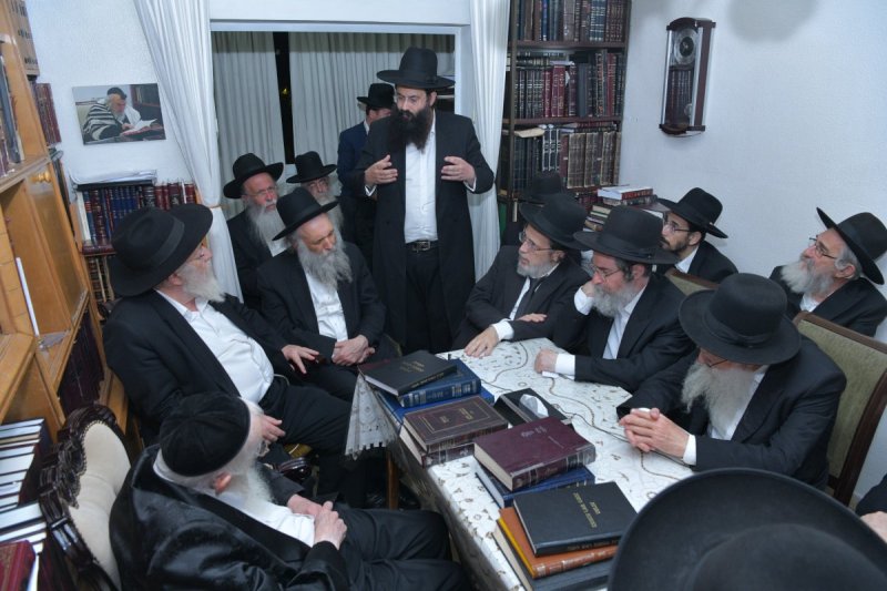 באדיבות המצלם