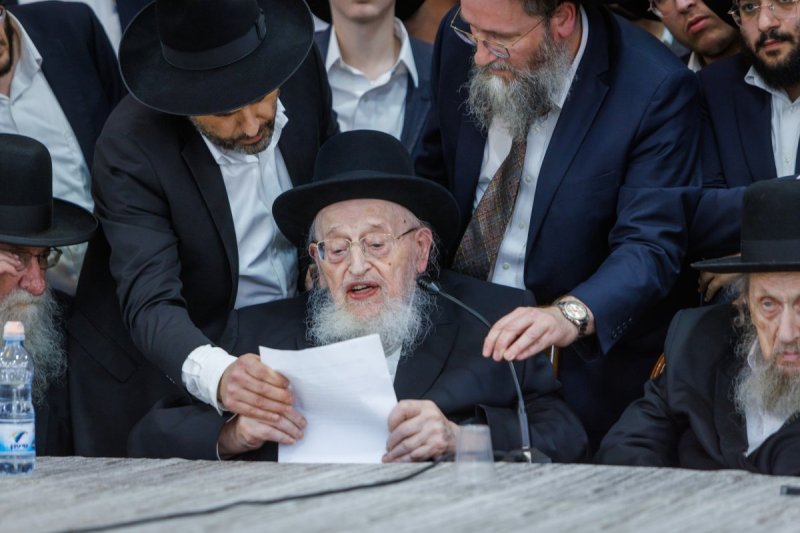 שוקי לרר, דניאל נפוסי, דוד מנדלסון