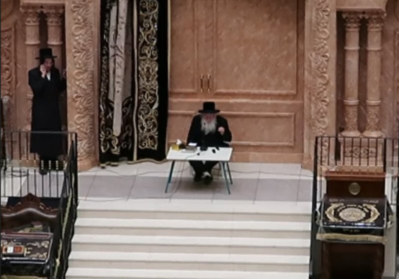 באדיבות המצלם