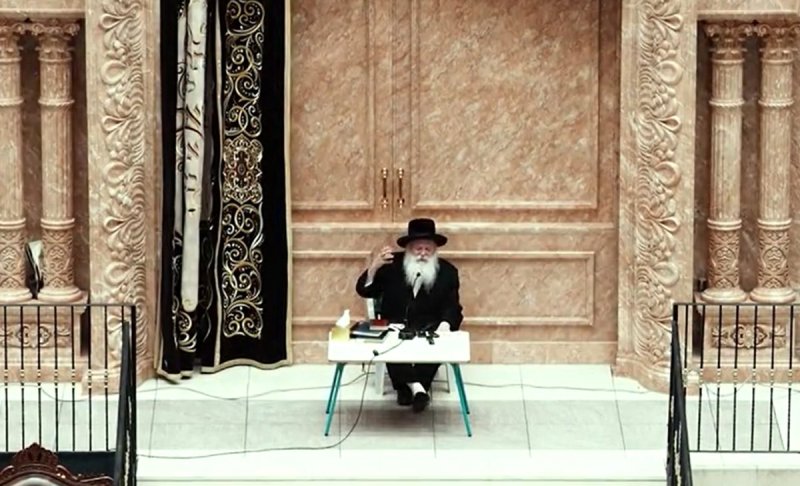 באדיבות המצלם