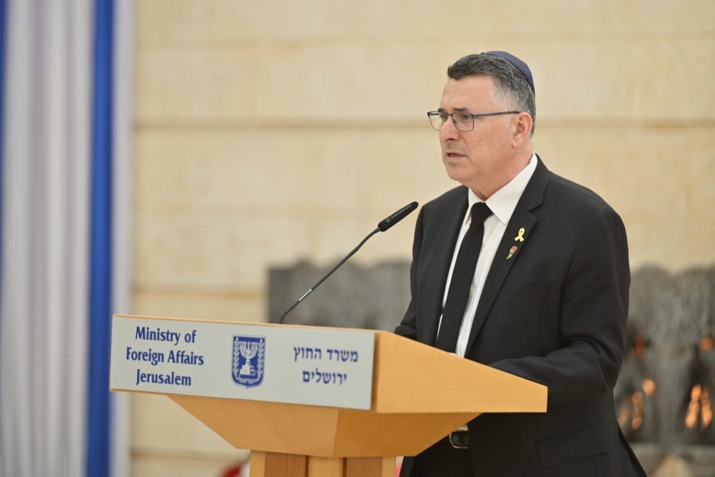 שר החוץ גדעון סער