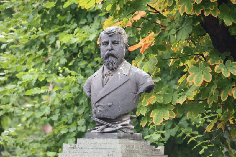 מרדכי לובעצקי