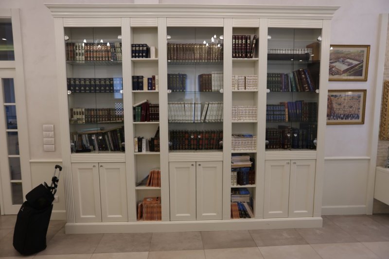 מרדכי לובעצקי