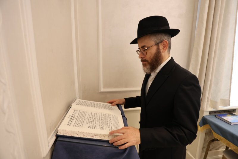 מרדכי לובעצקי