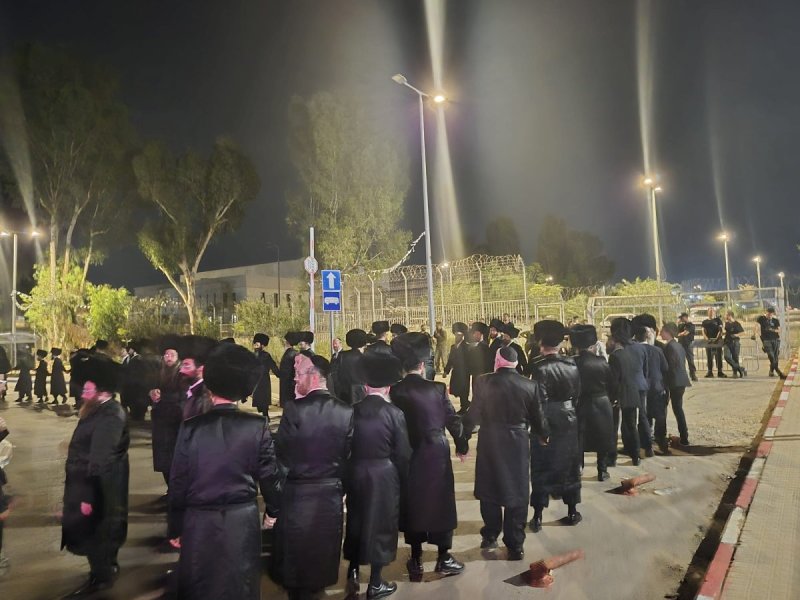 דניאל גרובייס - גל"צ