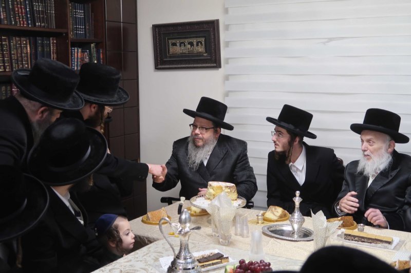 באדיבות המצלם