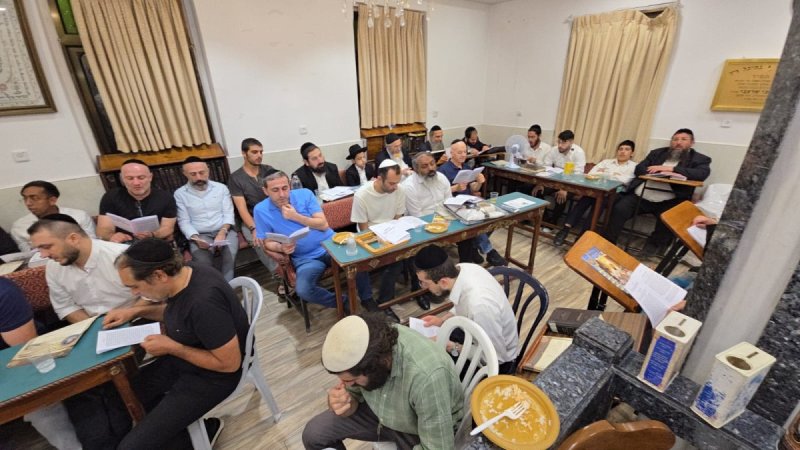 באדיבות המצלם