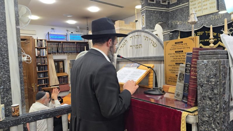 באדיבות המצלם