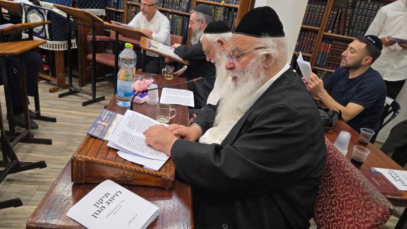 באדיבות המצלם