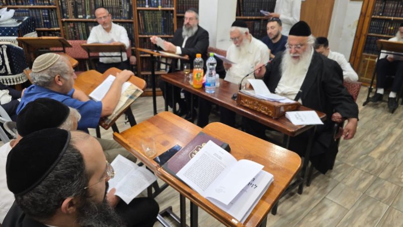 באדיבות המצלם