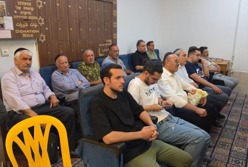 באדיבות המצלם