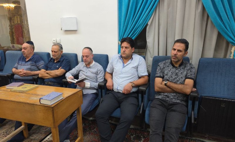 באדיבות המצלם