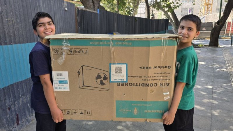 באדיבות המצלם