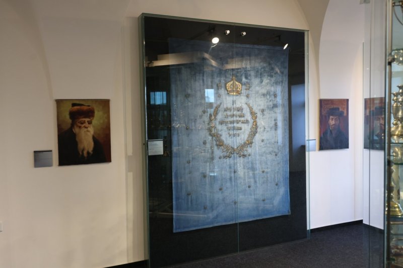 מרדכי לובעצקי