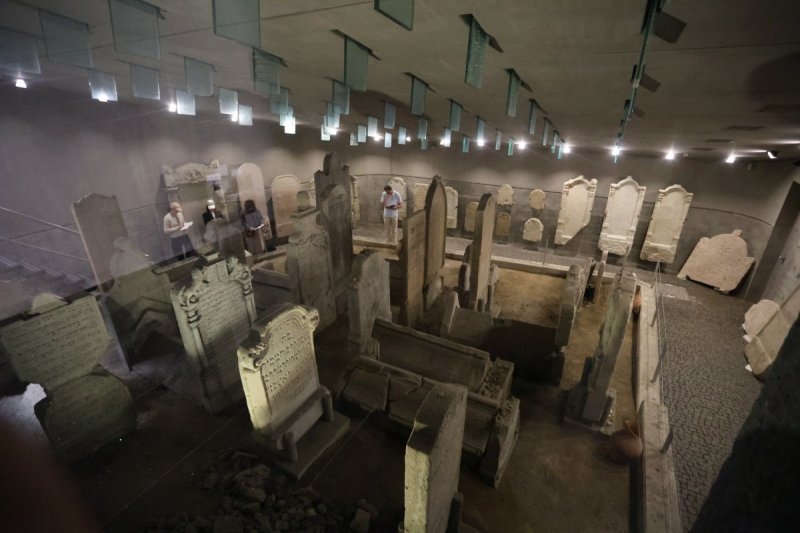 מרדכי לובעצקי