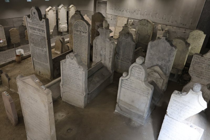 מרדכי לובעצקי