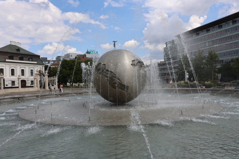 מרדכי לובעצקי