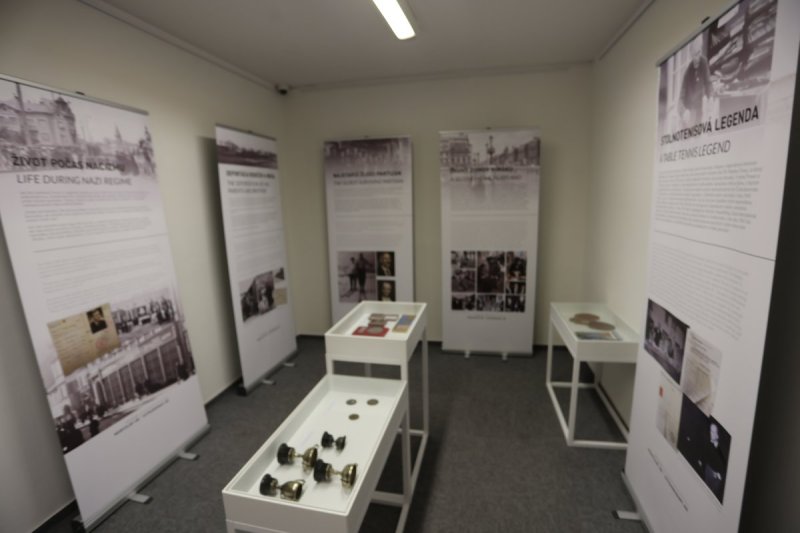 מרדכי לובעצקי