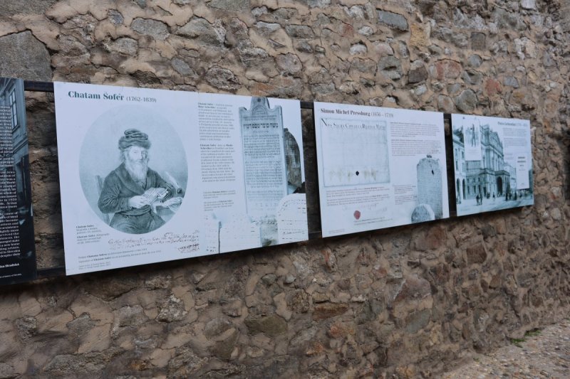 מרדכי לובעצקי