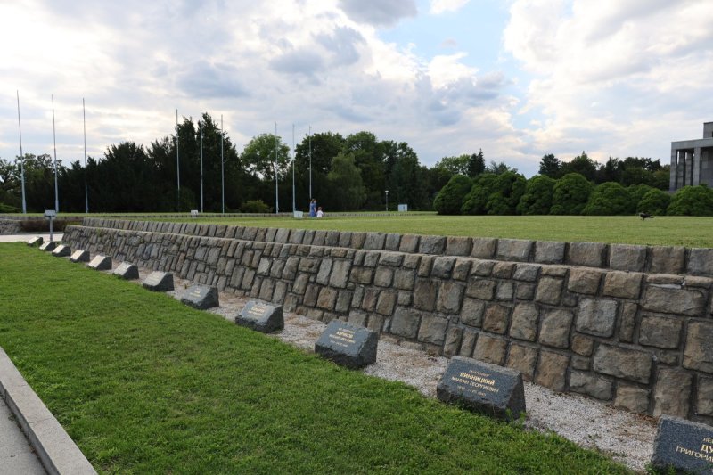 מרדכי לובעצקי