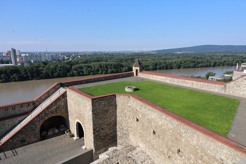 מרדכי לובעצקי