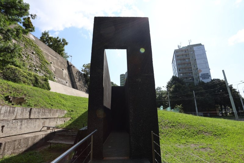 מרדכי לובעצקי