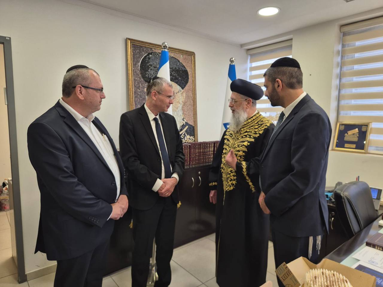 באדיבות המצלם