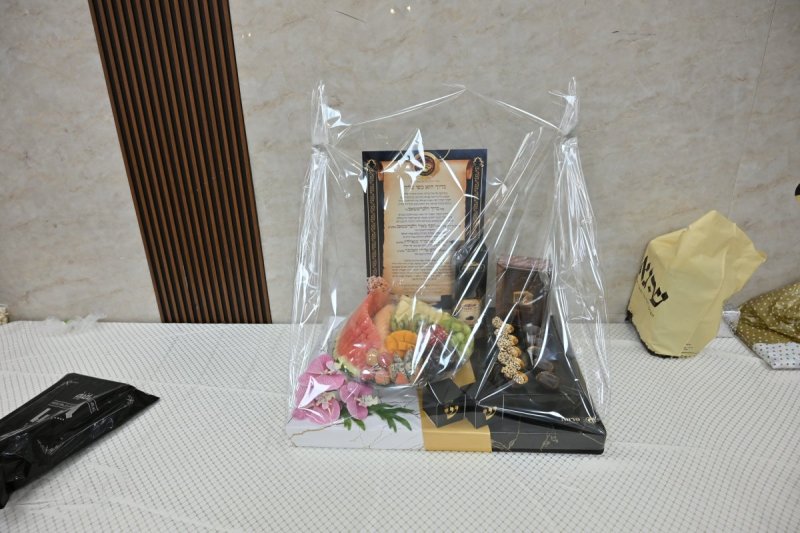 באדיבות המצלם