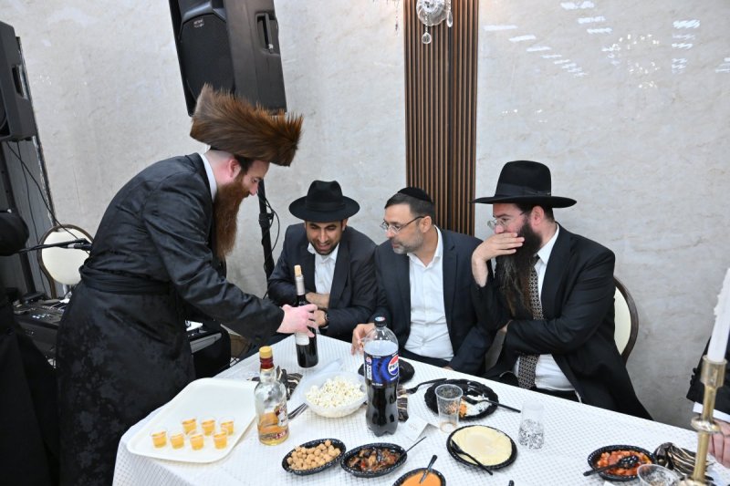 באדיבות המצלם