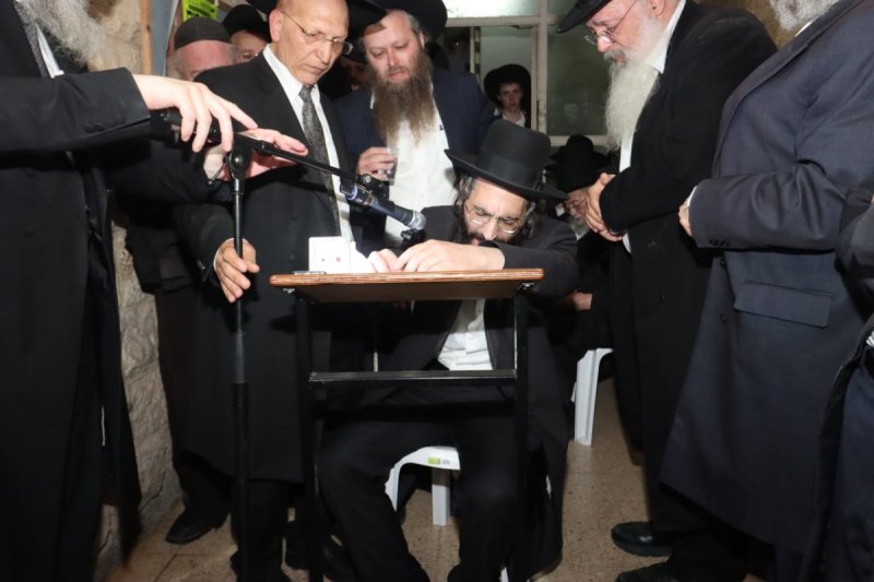 שמוליק קורלנסקי, יצחק ורדי ומ. אדלר