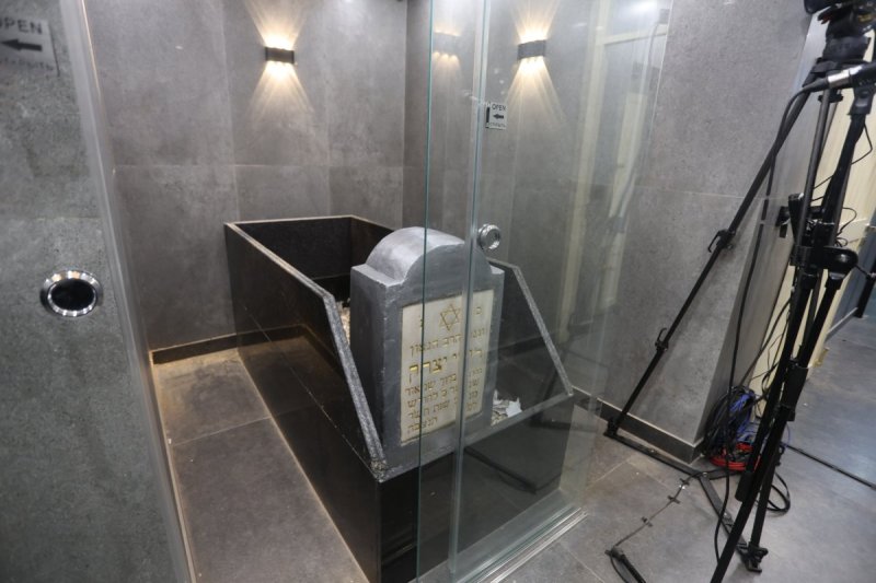 מרדכי לובעצקי