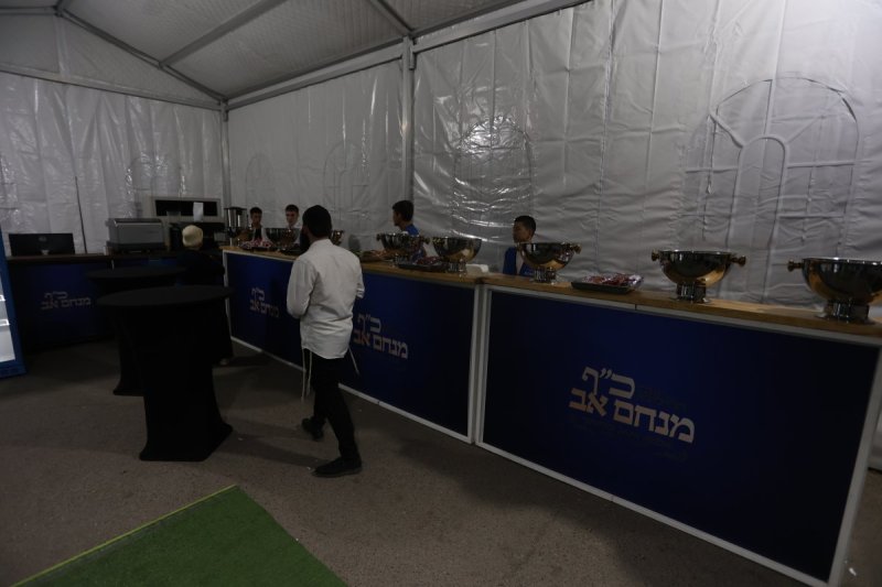 מרדכי לובעצקי