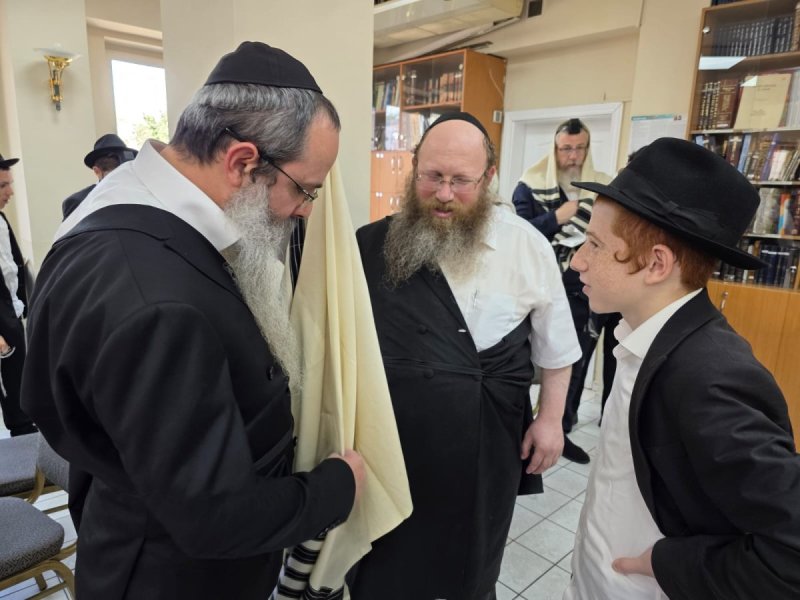 באדיבות המצלם