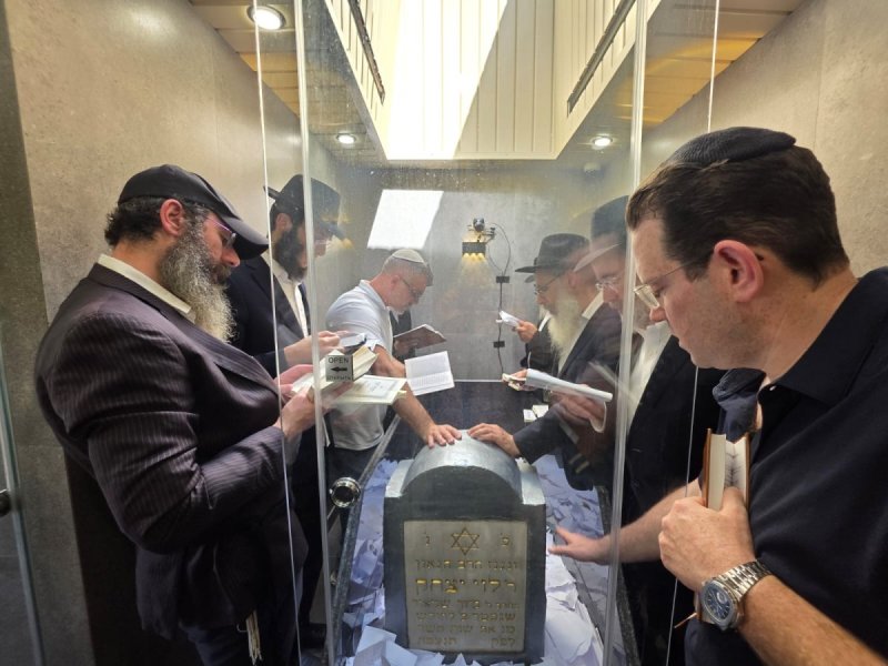 באדיבות המצלם