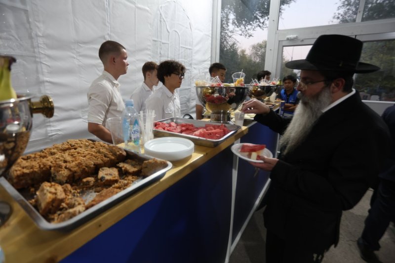 מרדכי לובעצקי