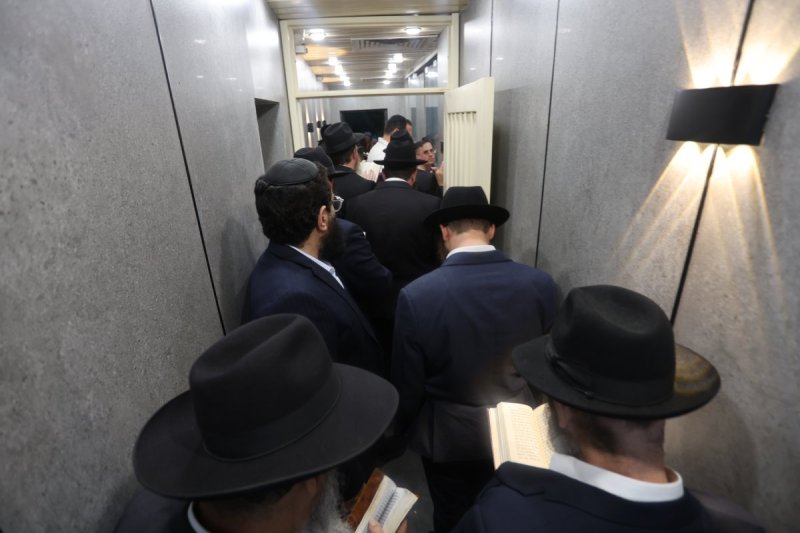 מרדכי לובעצקי