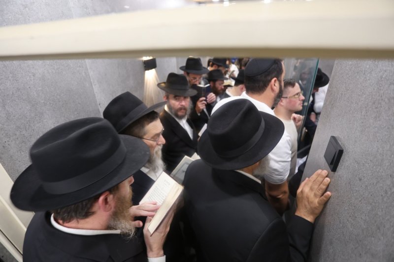 מרדכי לובעצקי