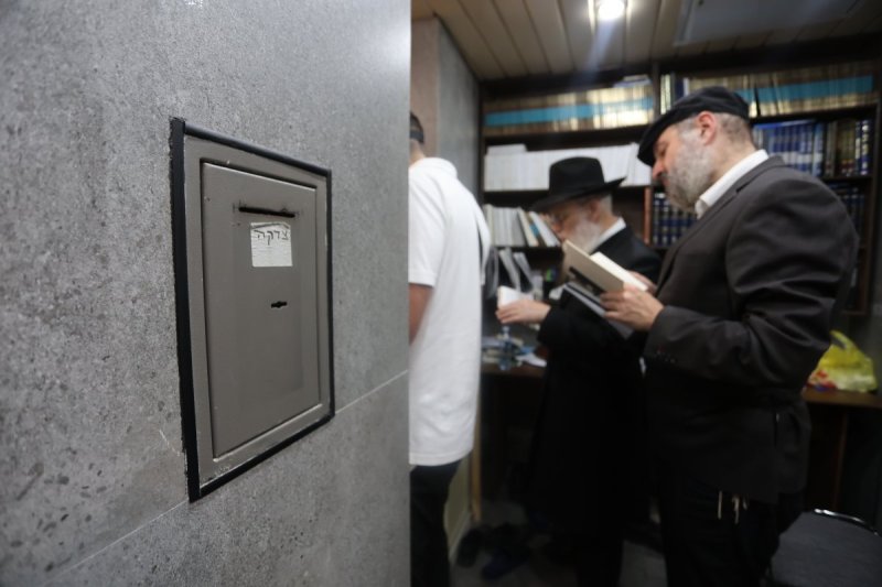 מרדכי לובעצקי