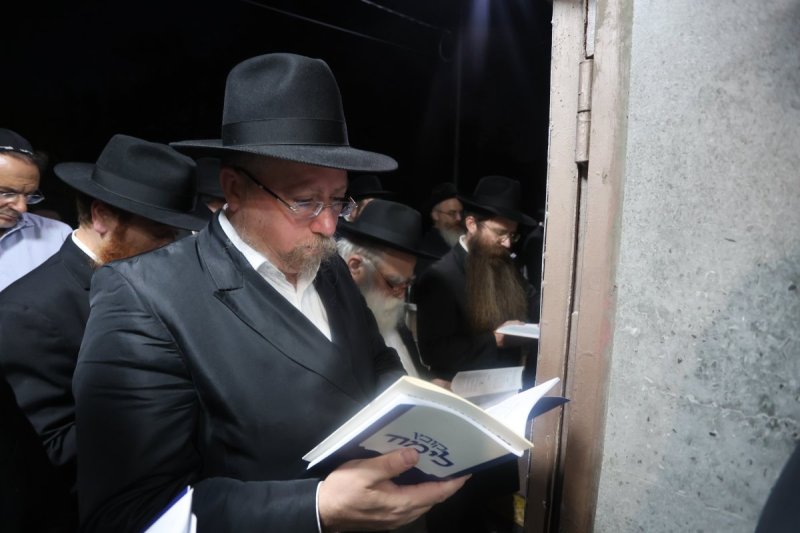 מרדכי לובעצקי